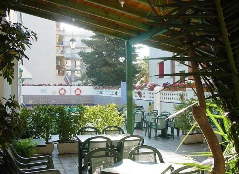 Aparthotel Safari Calella Exterior foto